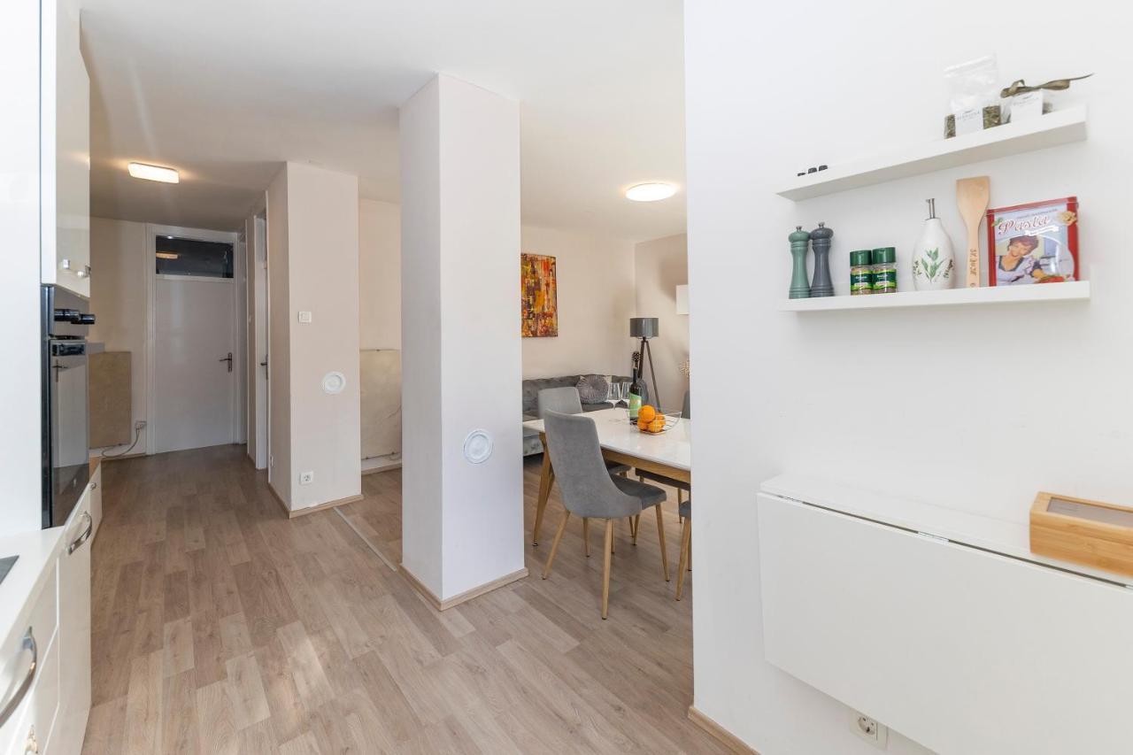 Apartman Morena Lägenhet Zadar Exteriör bild