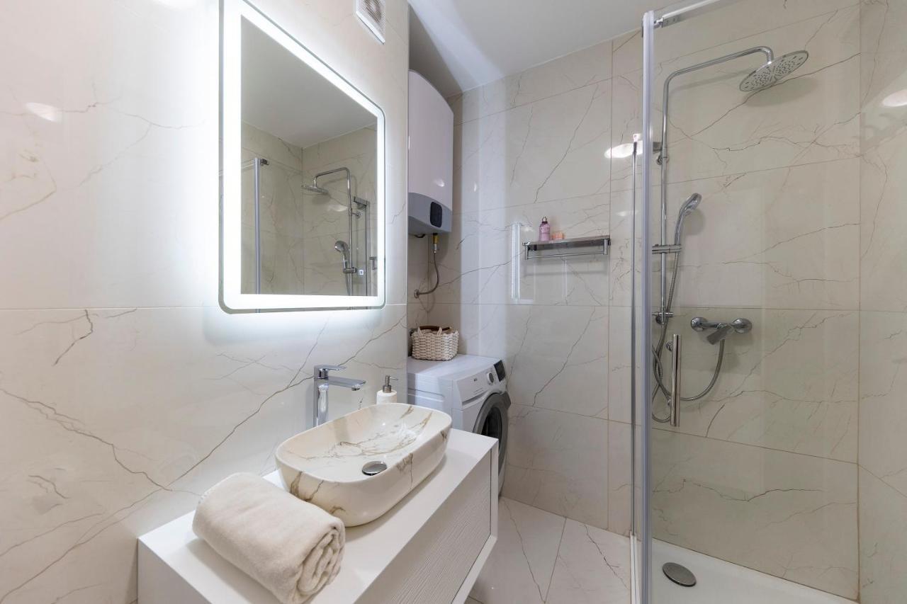 Apartman Morena Lägenhet Zadar Exteriör bild